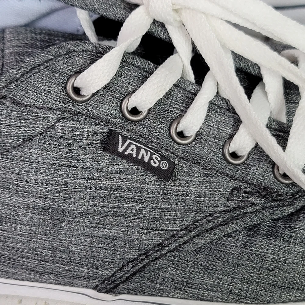Vans Classic Canvas Gray/White Low Top Skate Casual Shoe Women's Size 6.5 - Picture 4 of 14